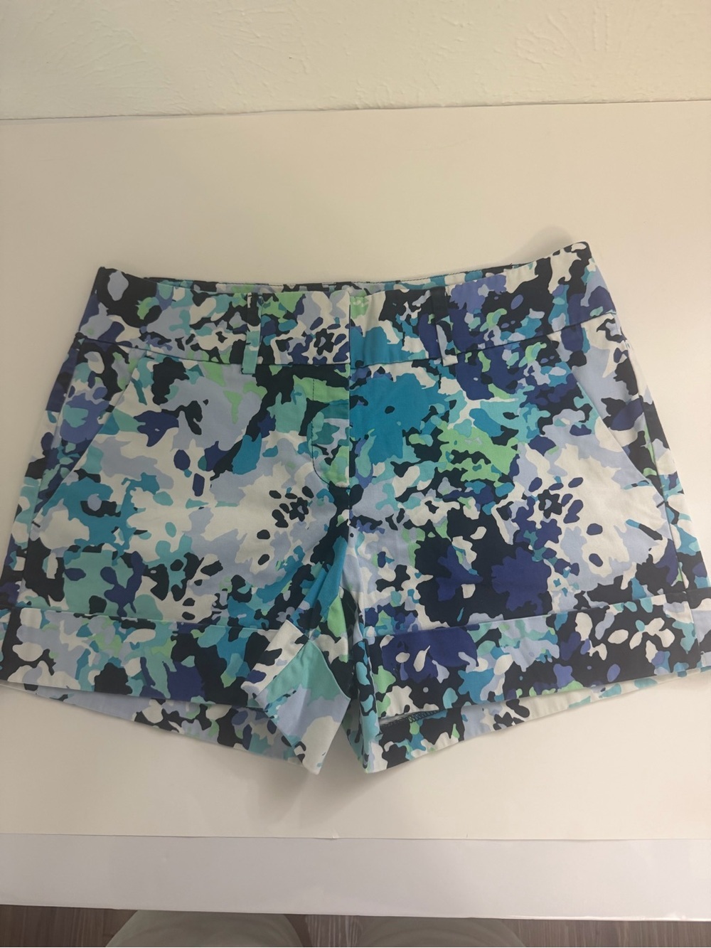 7th Avenue Women’s Floral Print Shorts Size 4 - Picture 2 of 9